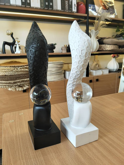 Office/home figure/ Modeling Resin Table Ornaments