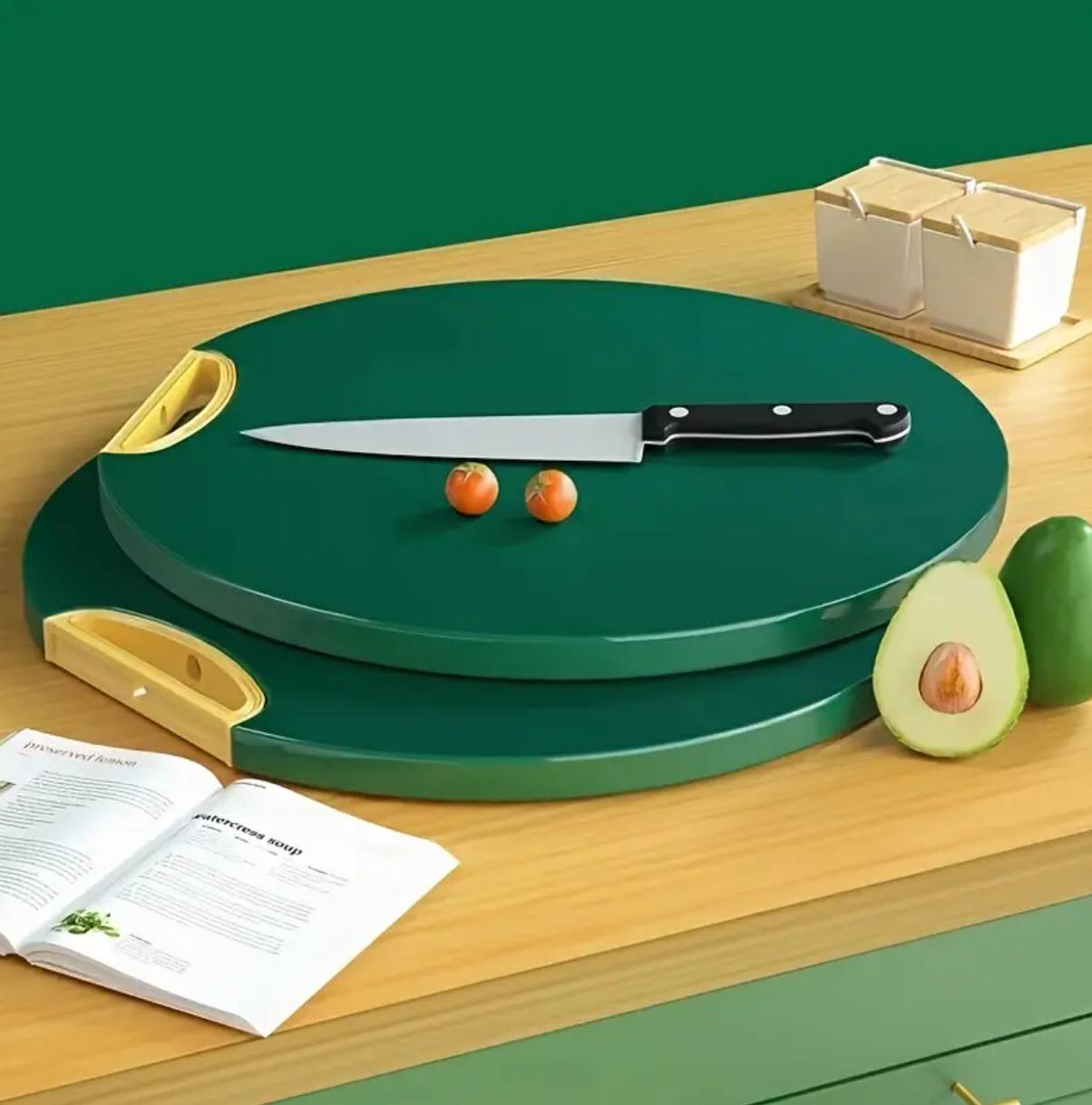 The divinext imex plastic round chopping board