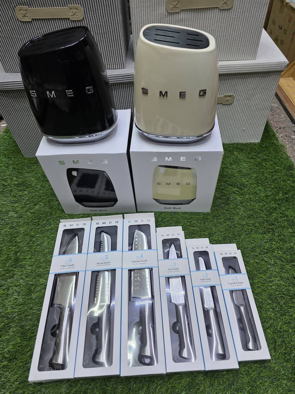 SMEG KNIFE SET