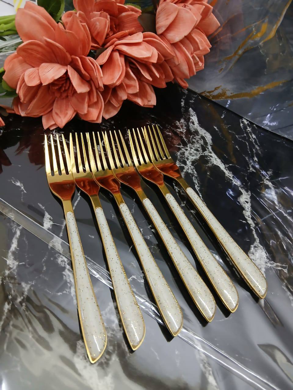 Heavy duty 24pcs dining cutlery set