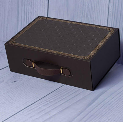 Luxurious  Gift Box With Handle Feature.