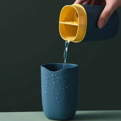 Nordic Portable toothbrush/ cosmetic holder