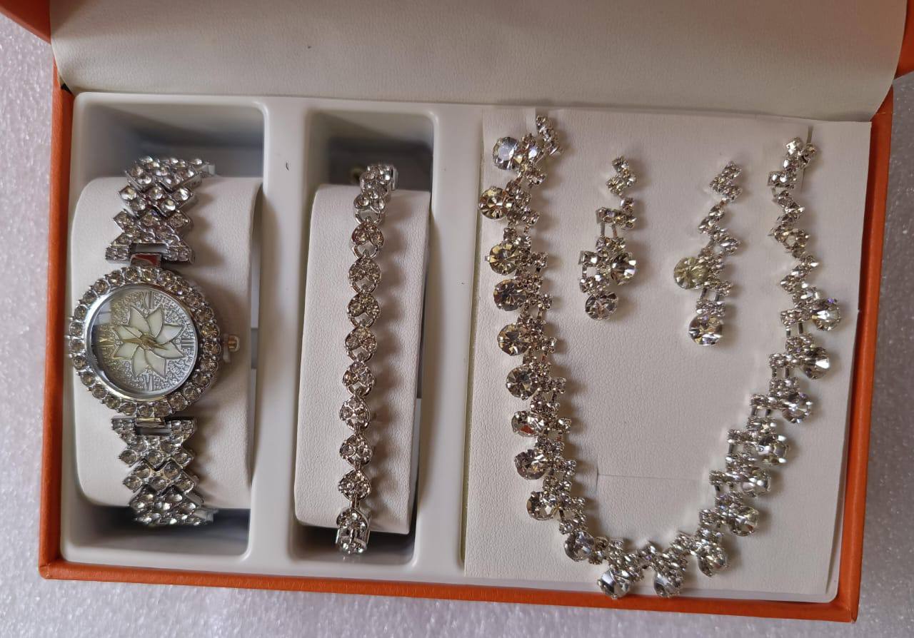 5pcs Ladies watch gift set